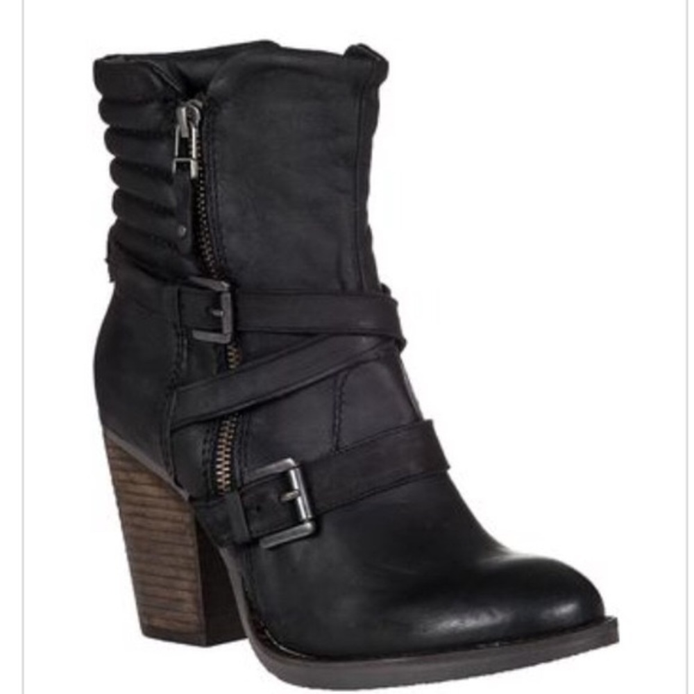 Raleigh Leather Boots Steve Madden